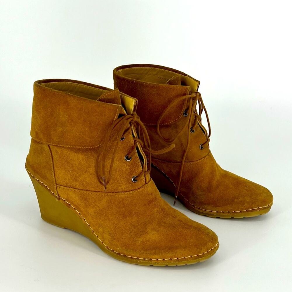 Bettye Muller Lace Up Suede Wedge Bootie Tan Size 37‎